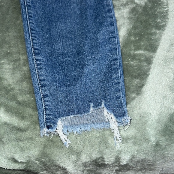 Soho Blue High-Rise Skinny Jeans, Ripped Detail - Picture 7 of 8
